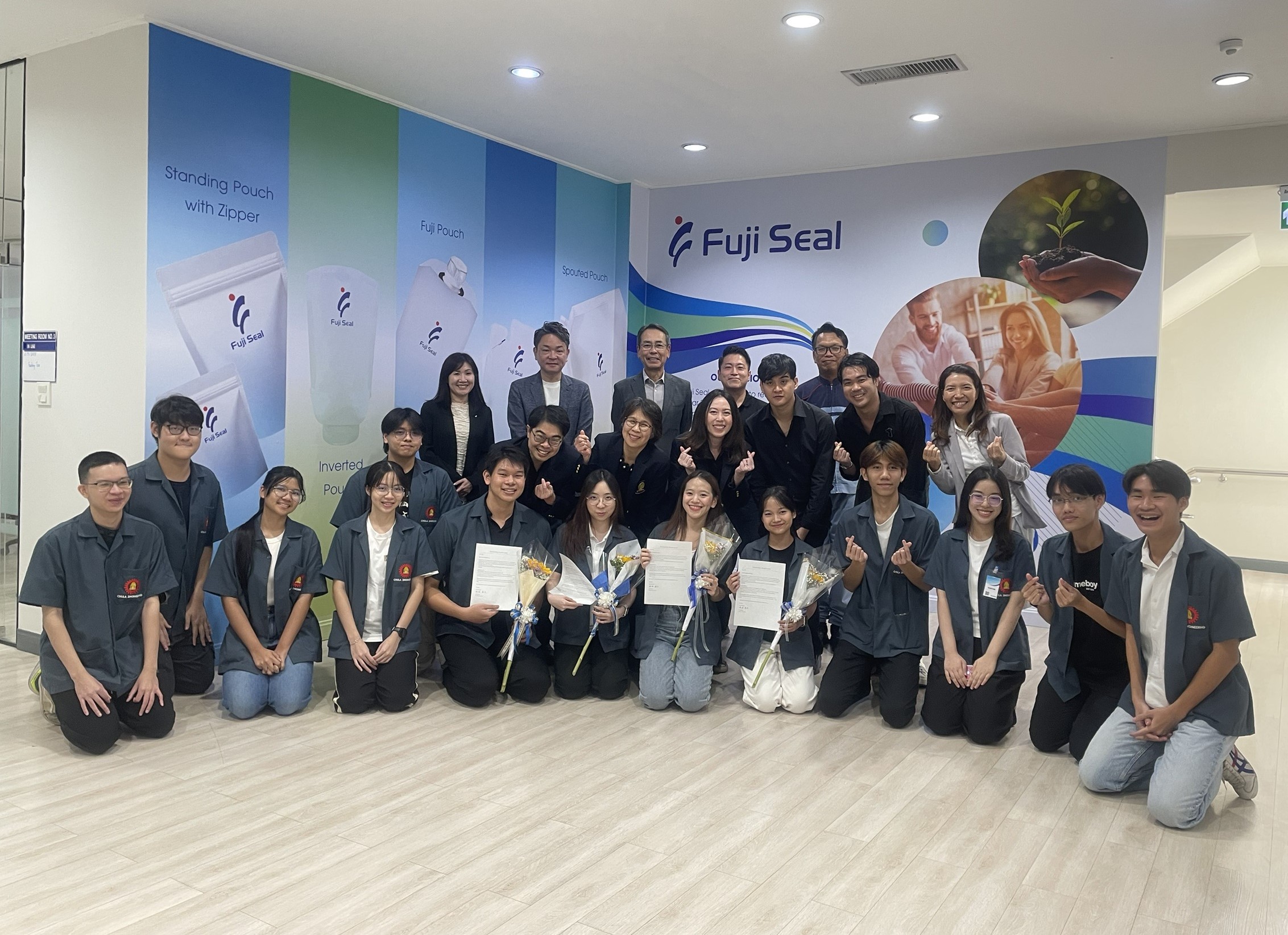 ภาควิชาวิศวกรรมอุตสาหการ ขอแสดงความยินดีกับนิสิตชั้นปีที่ 3 สาขาวิชาวิศวกรรมอุตสาหการ จำนวน 4 คน ในโอกาสที่ได้รับทุนการศึกษาจาก Fuji Seal Foundation